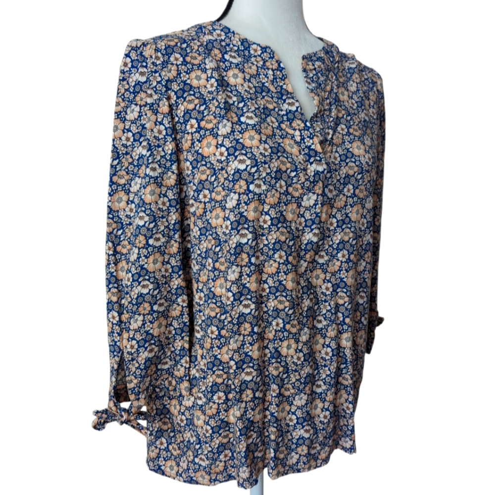 Rose & Thyme Rayon Floral V Neckline Blouse LARGE Tan Blue White 3/4 Sleeve